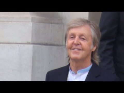 Fashion Week Paris 2019 2020  EXIT STELLA McCARTNEY