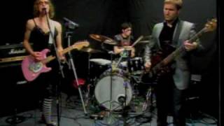 vulture - dont ever leave me connie francis - Live on Demolisten