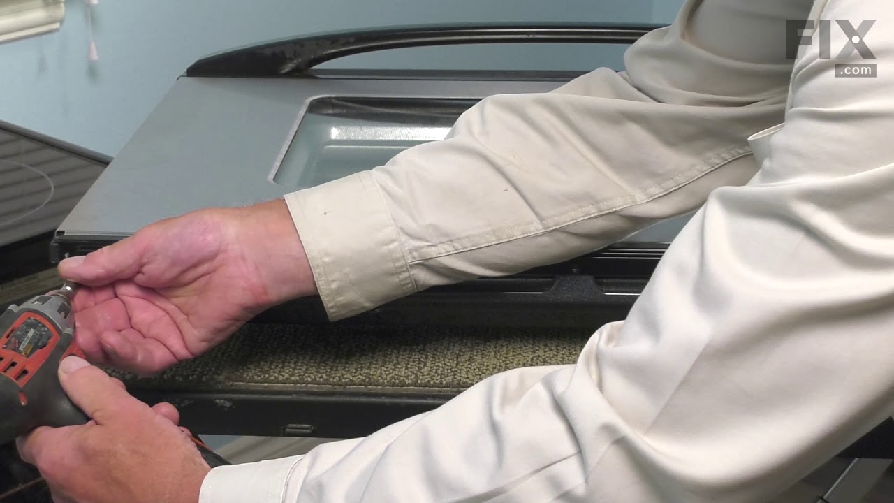 Replacing your Range Door Trim Right Side (Black) Replacing your Range Door Trim Right Side (Black)