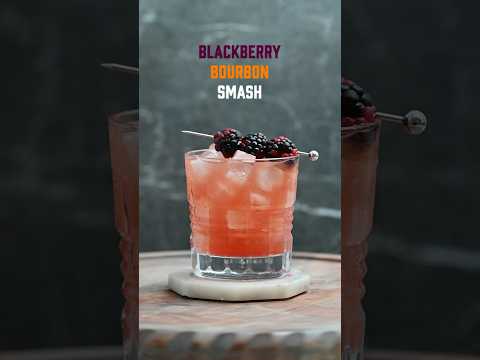 This is the best bourbon smash 😍🥃 #bar #drink #cocktailbar #recipe #bourbon #cocktailhour