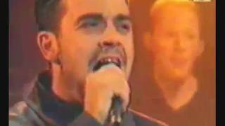 Robbie Williams Killing me live for MTV