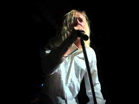 Bernie Shaw - Love Ain't No Stranger