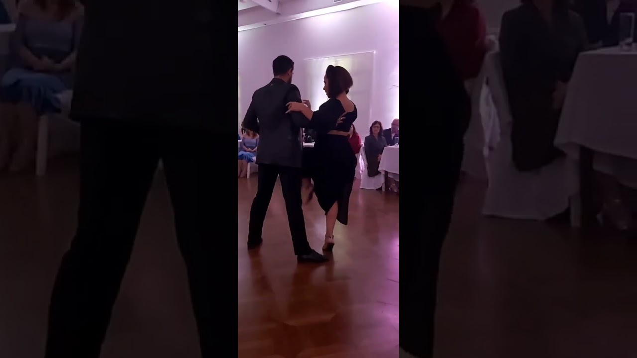 Roxane Camargo y Giuliano Calvimonte, Noche de los Campeones, Preliminar de Tango São Paulo, Brasil