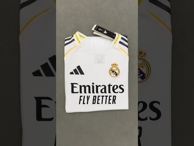 Vídeo relacionado con Real Madrid Camiseta de Local 25 2/26 para Adultos - Talla L/Grande - Temporada 2025/2026 - Camiseta de fútbol Hombre - Producto Oficial para Fans