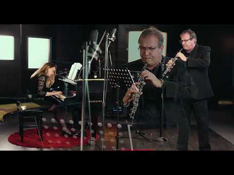 Suite in the old style   Schnittke                          Joel Gisiger Oboe/Olga Kopylova Piano