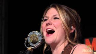 Della Mae "Boston Town"