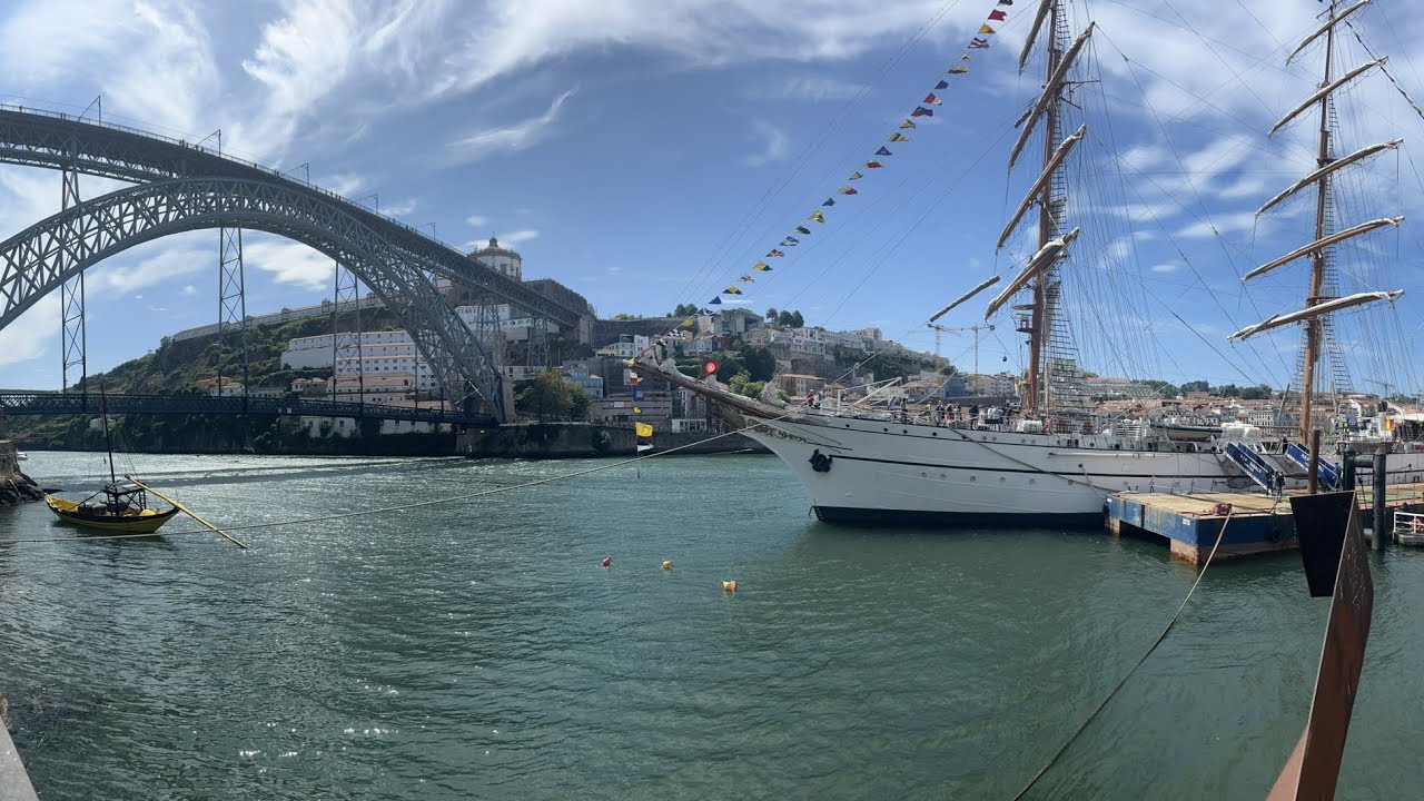 Sailing to my favorite city in Europe