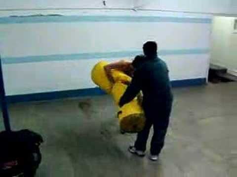 Lucha en el vestuario