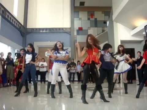 Venuz & Q-girls -  Bang! , The boys