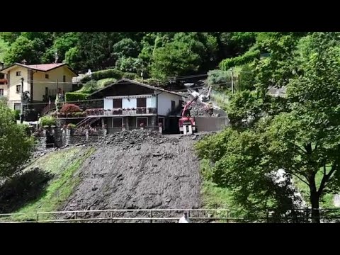 Caslino d'Erba, dopo il nubifragio una colata di fango sfiora una villetta