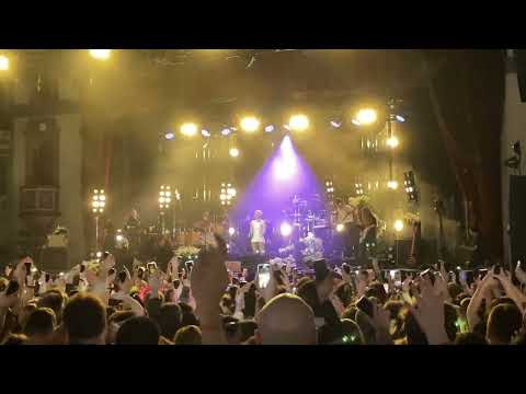 Light On - Maggie Rogers (Chicago, IL 2/17/23)