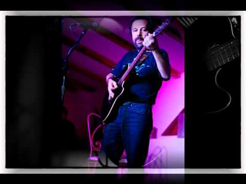 Ioan Gyuri Pascu - Tara arde si babele se piaptana ( oficial)