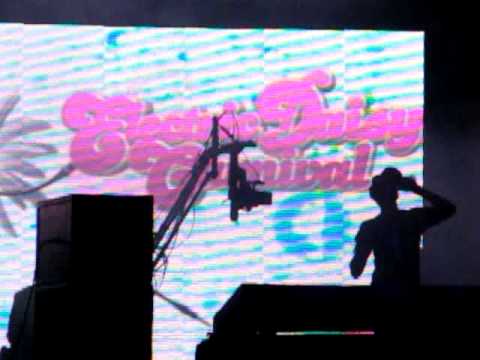 Boys Noize- Intro @ EDC 09