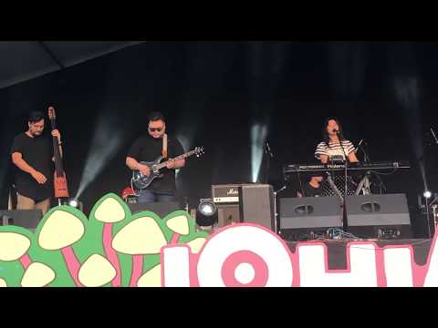 Puti Chitara - Gelembung Kaca (Live at Joyland Festival, Jakarta 08/12/2019)