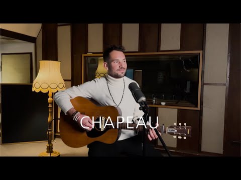 Robert Redweik - Chapeau (acoustic live) | Official Video