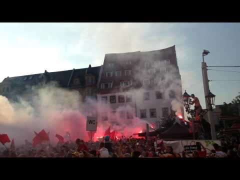 FSV Zwickau Aufstiegsfeier aufm Hauptmarkt-Bengalos