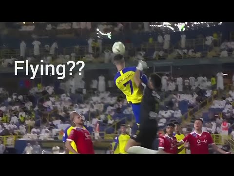 Cristiano Ronaldo ridiculous jump made keeper suffer??😱👀