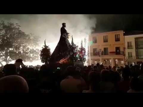 Traca en la plaza Mayor de Almazán.