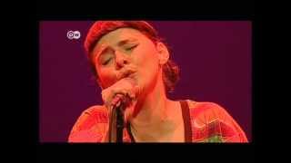 Emiliana Torrini -  Hold Heart (live)