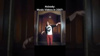 This music video is a 2000’s staple 😂 #shakeit #metrostation