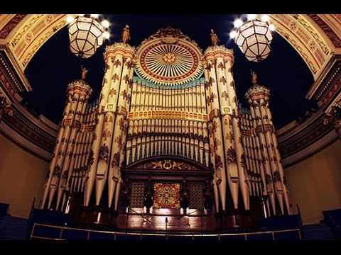 Vahram Sarkissian - Novum Gaudium for choir, organ and percussion