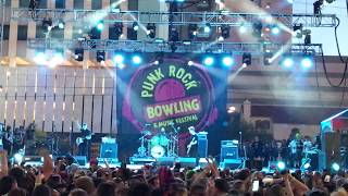 LAST ROCKERS TV - Choking Victim "Money" at PUNK ROCK BOWLING 2017