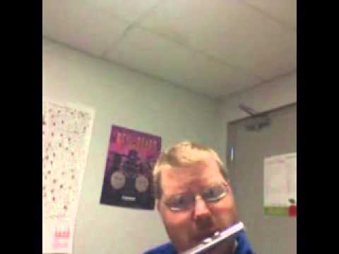 A side by side comparison of the Pearl Quantz 665 and 765 flutes: Sterling body vs. plated body