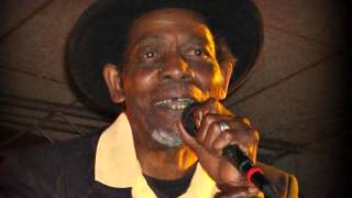 Aquellos Besos  - Tortilla Factory