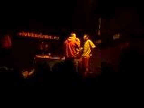 Batalla de gallos[Final]-Sala Karisma