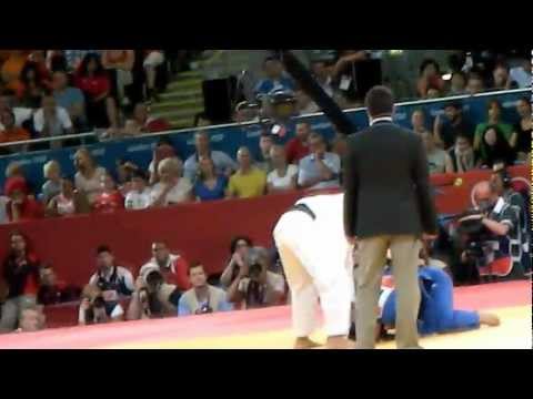 Korean Song Dae-Nam wins gold medal in mens under 90kg judo in london