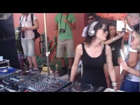 Francesca Lombardo @ Crosstown Rebel Off Sonar Party  14.06.2012 (2)