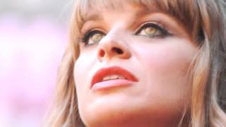 Alessandra Amoroso  - Fuoco d'artificio (AmorePuro)
