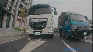 學長的那根被擦到了