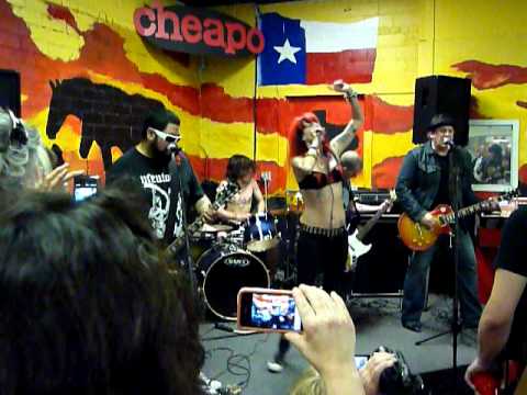 SXSW 2011 Texas Terri Bomb- Never Shut Up.MOV