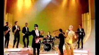 Eurythmics 1989 UK TV show performance &#39;Revival&#39;