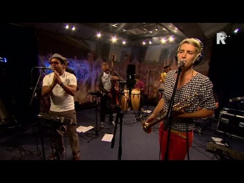 Live uit Lloyd - Maite Hontelé - Déjame Así