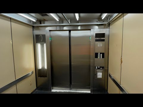 2022 Retake: Montgomery Traction Service Elevator @ Bloomingdales - Chicago, IL.