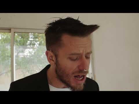 LaVitrola.cl & Ojo en Tinta: Andrés Reveco - Quédate (inspirada por Alberto Fuguet)