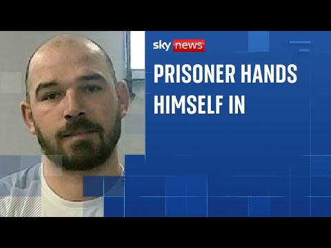 Prisoner who was let out by mistake hands himself in