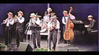 The Belgrade Dixieland Orchestra - Na Kraj Sela Cadjava Mehana