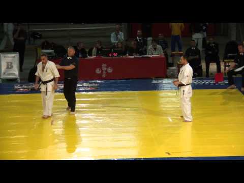 EC Shinkyokushin 2013 Gabor ROZSA (Hungary) Vs Oruj SAFAROV (Azerbaidjan)