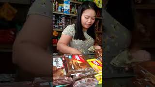 Download lagu Tante montok di warung mp3