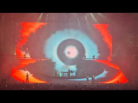 MACE - Meteore (feat. Izi, Centomilacarie, Gemitaiz) - Live in Milan 18 October 2024