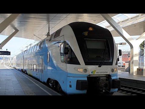 Regional trains in Salzburg station & a class 189 MRCE freight train