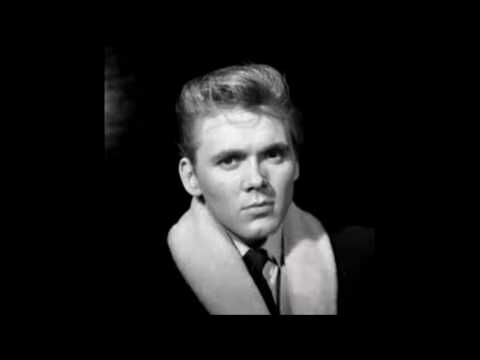 Run to My Lovin' Arms  BILLY FURY