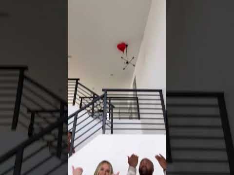 He killed it at the end 😆💃🏼 #intro #family #familyof5 #familyintroduction #ages #names #fam