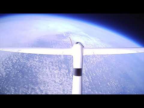 Cloudless - near-space glider ~90000 ft release!