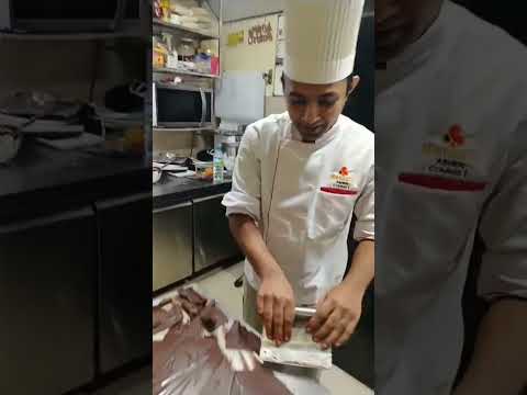 #viralvideo #cake #trending #trendingshorts #trendingvideo #chocolates