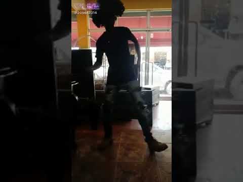 Quimico ultramega el mudo baila