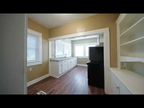 3 bedrooms and 1 bathroom PET FREINDLY property video